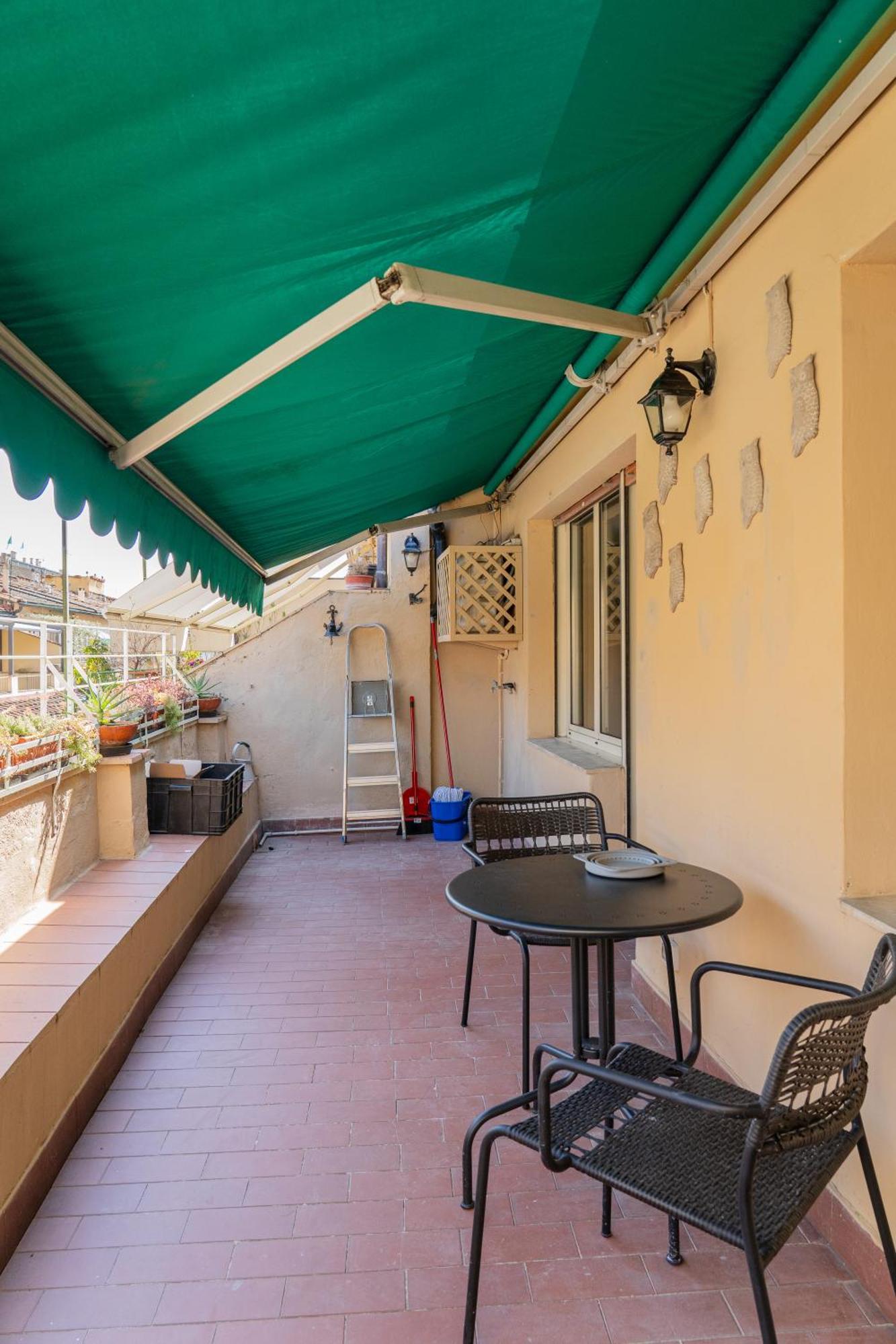 Friendly & Small 1-br With Beautiful Terrace Apartamento Florencia